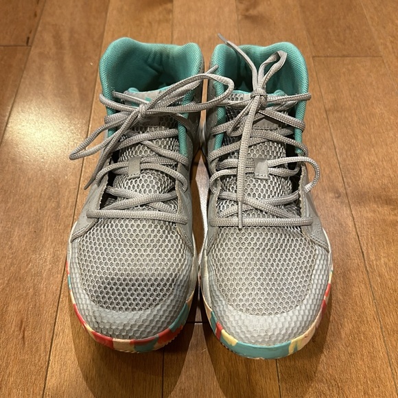 Boys Under Armor High Top Sneakers Size 6.5! VGUC! 🎉 - Picture 4 of 8